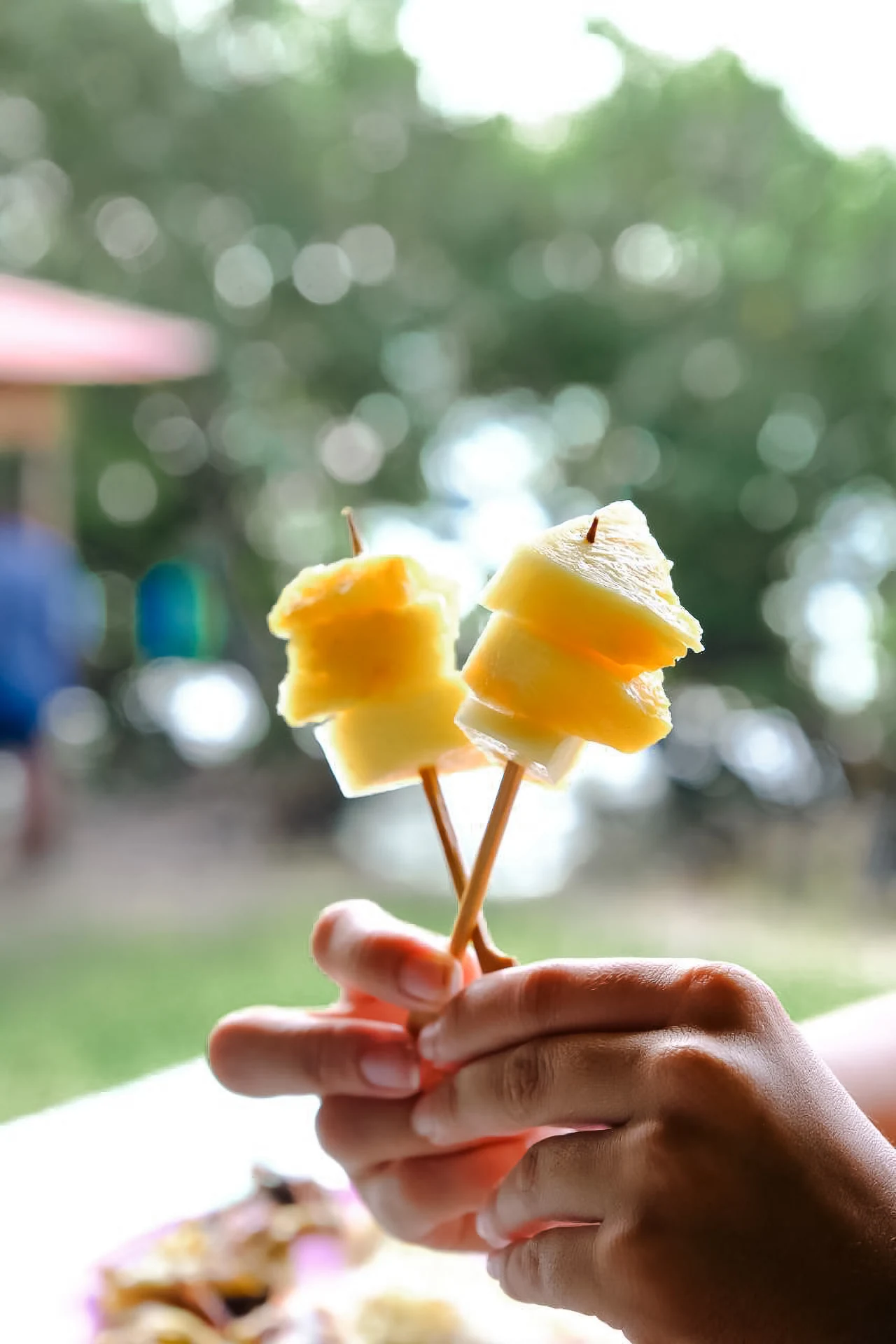 Note sucrée : Brochettes de fruits et café